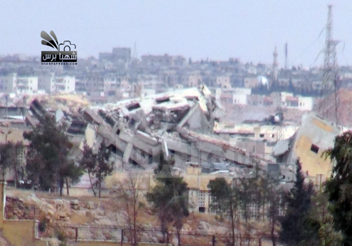الثوار ينسفون مبنى الكندي , و المعارك تشتد بالقرب من سجن حلب