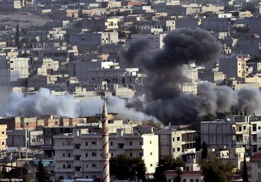 أكثر من 15 غارة جوية على ريف دمشق والمعارك مستمرة في جوبر
