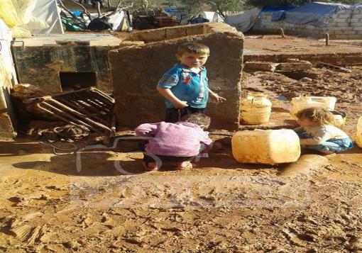 مخيم بشائر النصر … قلة المساعدات وسوء الخدمات