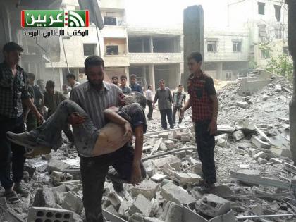 طيران الأسد يرتكب مجزرة في عربين والثوار يفجرون نفقاً على أطراف زملكا