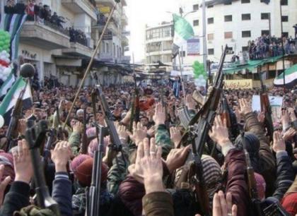الإجماع على مقاتلة داعش هل يغري السوريين بالالتحاق في جبهات القتال