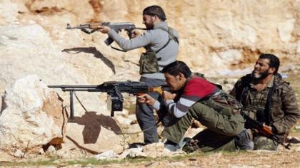 معارك عنيفة في ريف حماة الشمالي وقصف جوي روسي يستهدف جنوبي ادلب