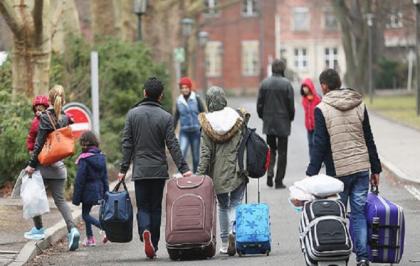 تصريحات متضاربة بشأن اللاجئين السوريين في ألمانيا