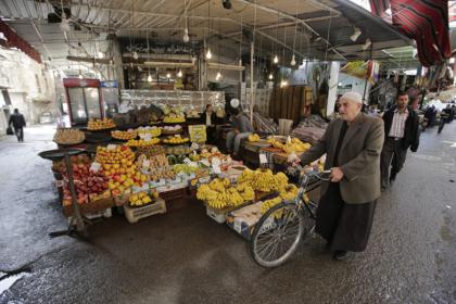 المجلس المحلي لمدينة حلب يراقب الأسواق في ظل الحصار