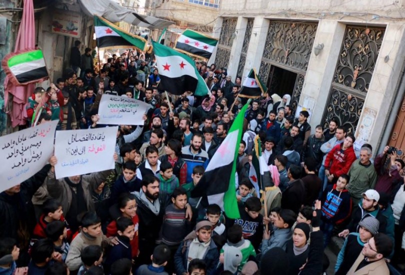 خروج مظاهرات في سوريا في جمعة ‘‘دير الزور على ضفة الموت’’