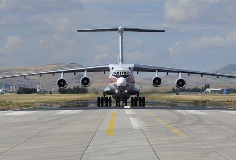 وصول طائرة روسية تاسعة إلى أنقرة تحمل معدات منظومة إس400