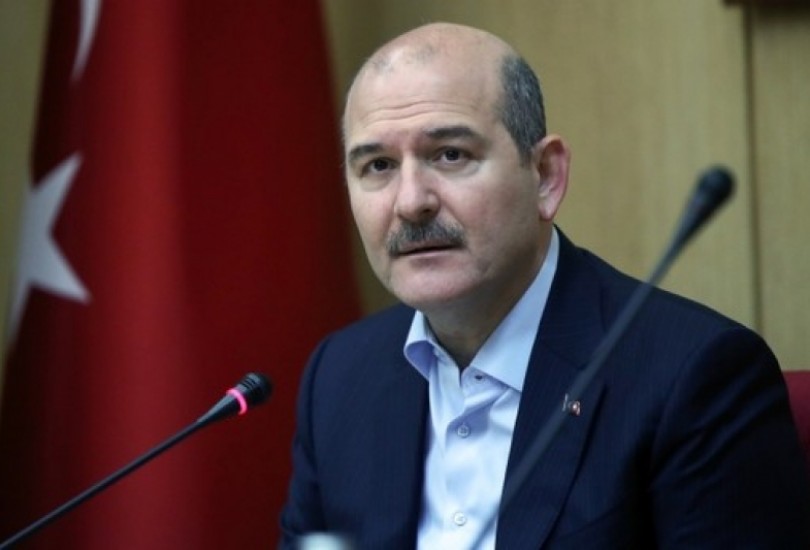 أردغان يرفض استقالة وزير الداخلية التركي ويطالبه بالاستمرار