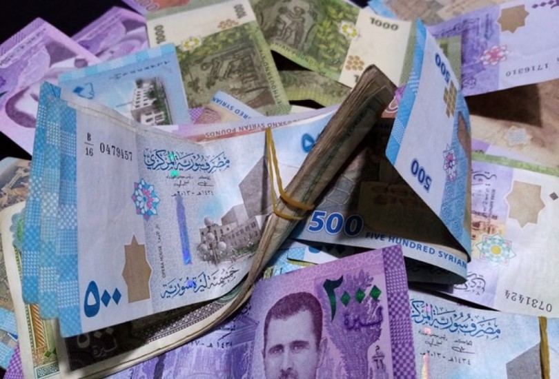 أسعار صرف الليرة السورية مقابل الذهب والعملات الأربعاء 14 تشرين الأول
