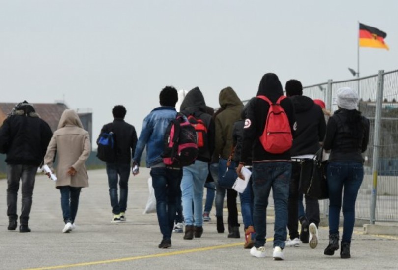 ألمانيا تحدد شروطها لعودة آمنة للاجئين السوريين