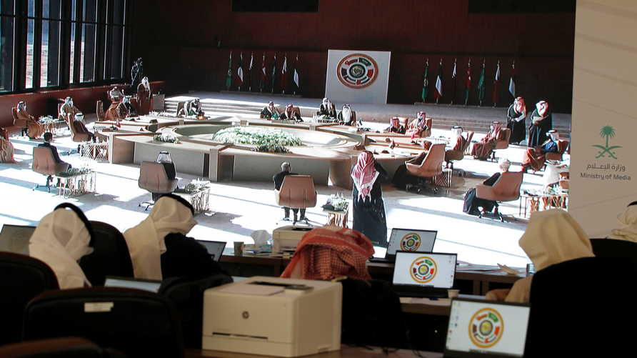 القمة الخليجية تؤكد على تشكيل هيئة حكم انتقالية في سوريا
