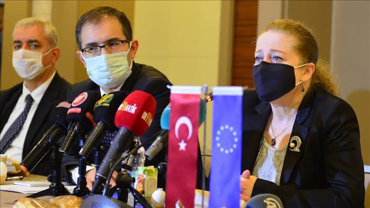 الاتحاد الأوروبي يقترح تقديم مساعدات مالية للسوريين بتركيا