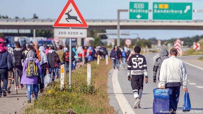 المرصد الأورومتوسطي: قرار الدنمارك إعادة لاجئين إلى سوريا خطير