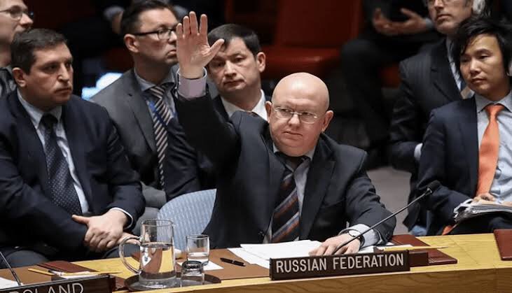 صحيفة: لهذا السبب تّصِر روسيا على إلغاء التفويض الأممي للمساعدات بسوريا
