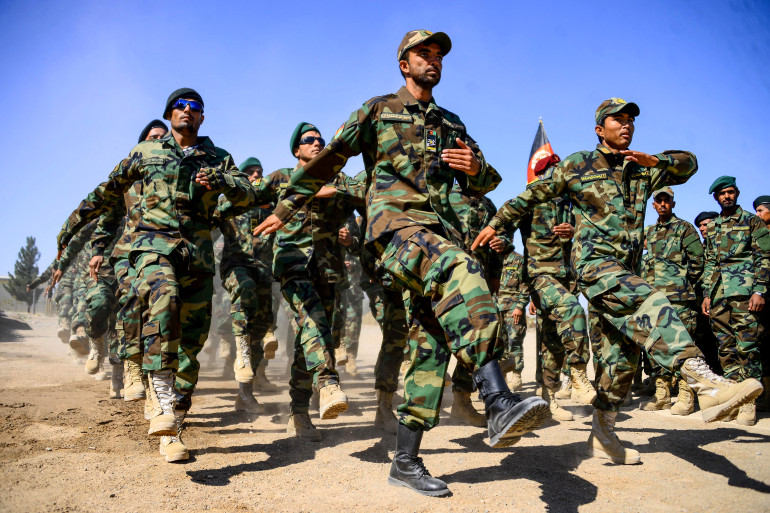 انهيار سريع ومفاجئ.. لهذه الأسباب يهرب الجنود الأفغان من المعركة