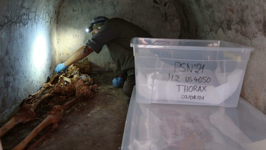 علماء آثار يعثرون على بقايا بشرية مثيرة للدهشة في مدينة رومانية