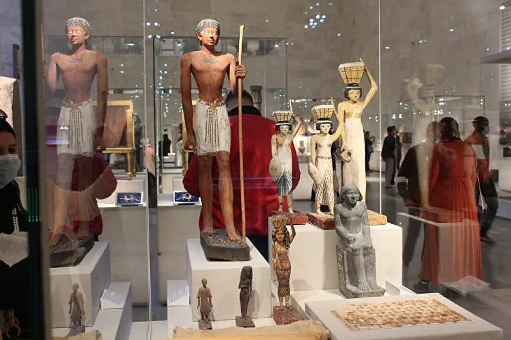 مصر تسترد تمثالين فرعونيين من بلجيكا