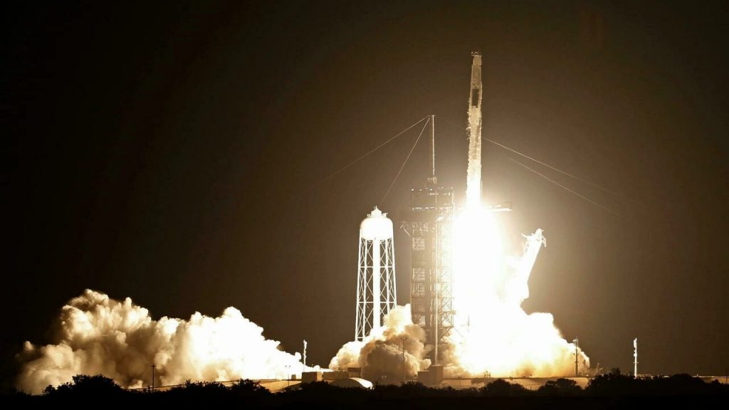 “سبايس إكس” تعتزم نقل أول مصنع إلى الفضاء الخارجي بحلول العام 2023