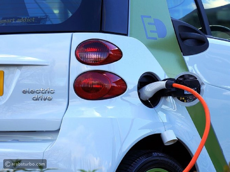 مصر تعتزم دخول المنافسة على السيارت الكهربائية بإنتاج أرخص سيارة كهربائية