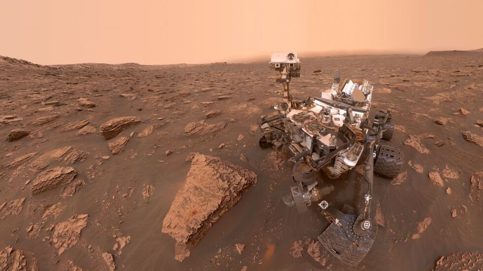 مسبار “ناسا” يلتقط لحظات مذهلة لغيوم المريخ التي تحوم فوقه
