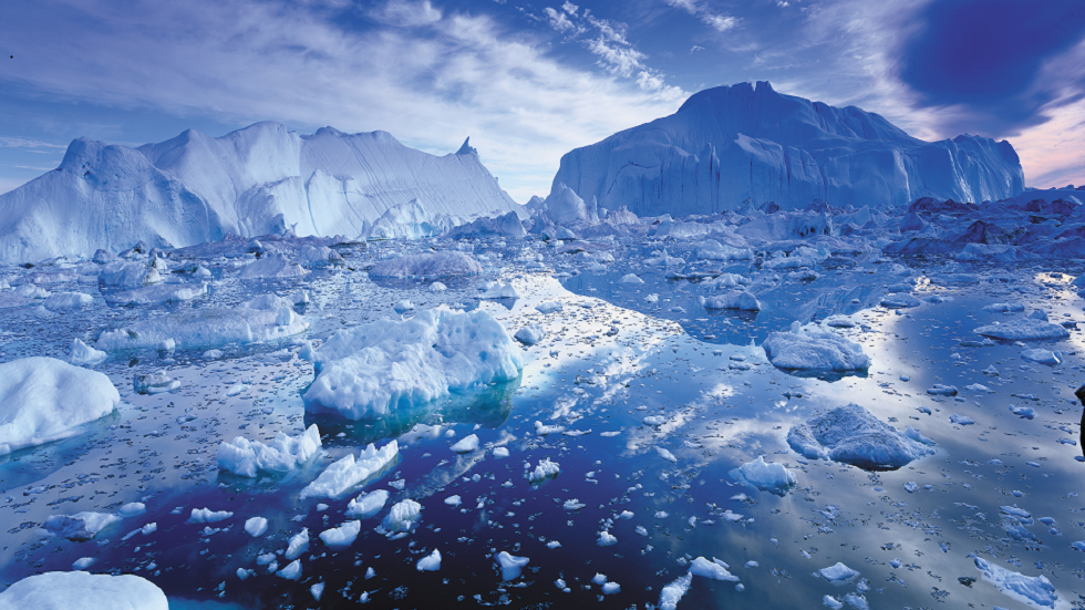 ذوبان الصفيحة الجليدية في “غرينلاند” يساهم في ارتفاع منسوب سطح البحر