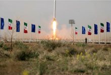 صورة إيران تطلق قمراً اصطناعياً عسكرياً ثانياً إلى الفضاء