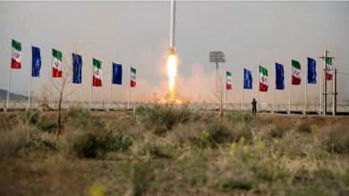 صورة إيران تطلق قمراً اصطناعياً عسكرياً ثانياً إلى الفضاء