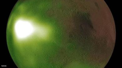 صورة “الشفق المنفصل المتعرج” ظاهرة غامضة وفريدة يكتشفها “مسبار الأمل” في المريخ