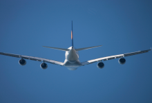 صورة طائرة “إيرباص” A380 عملاقة تعمل بزيت “القلي” تكمل رحلة استمرت 3 ساعات