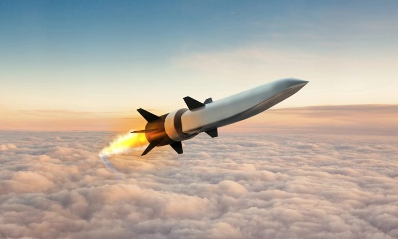 وصل إلى سرعة طيران أكثر من 5 ماخ.. أمريكا تختبر بنجاح صاروخ فرط صوتي 98989-780x470