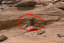 صورة هل تظهر صورة التقطتها ناسا “بوابة إلى عالم آخر” على سطح المريخ؟