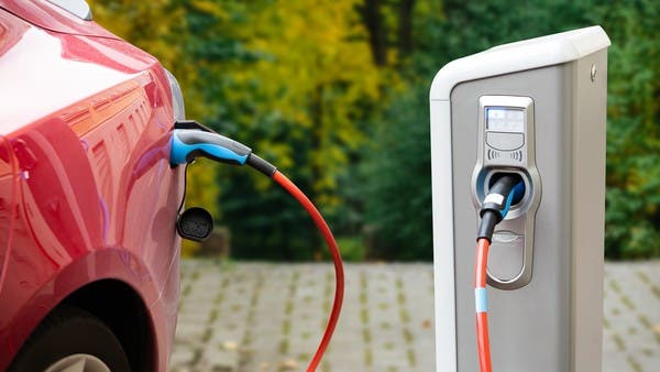 السيارات الكهربائية ستهيمن بالكامل.. ما هو مستقبل النفط؟